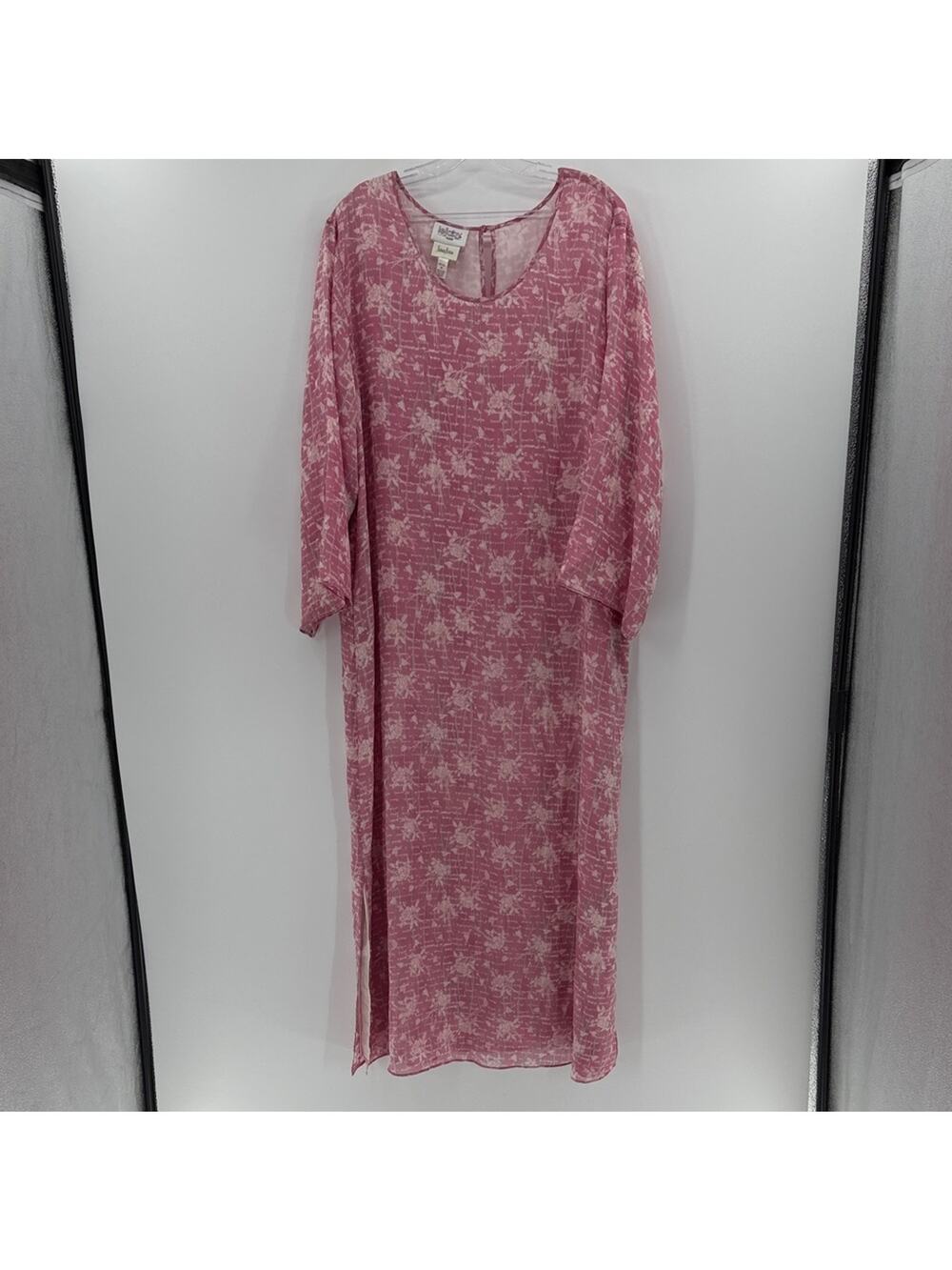 Lejaby Paris Neiman Marcus 100% Silk Floral Kaftan - Pink/Ivory - Medium